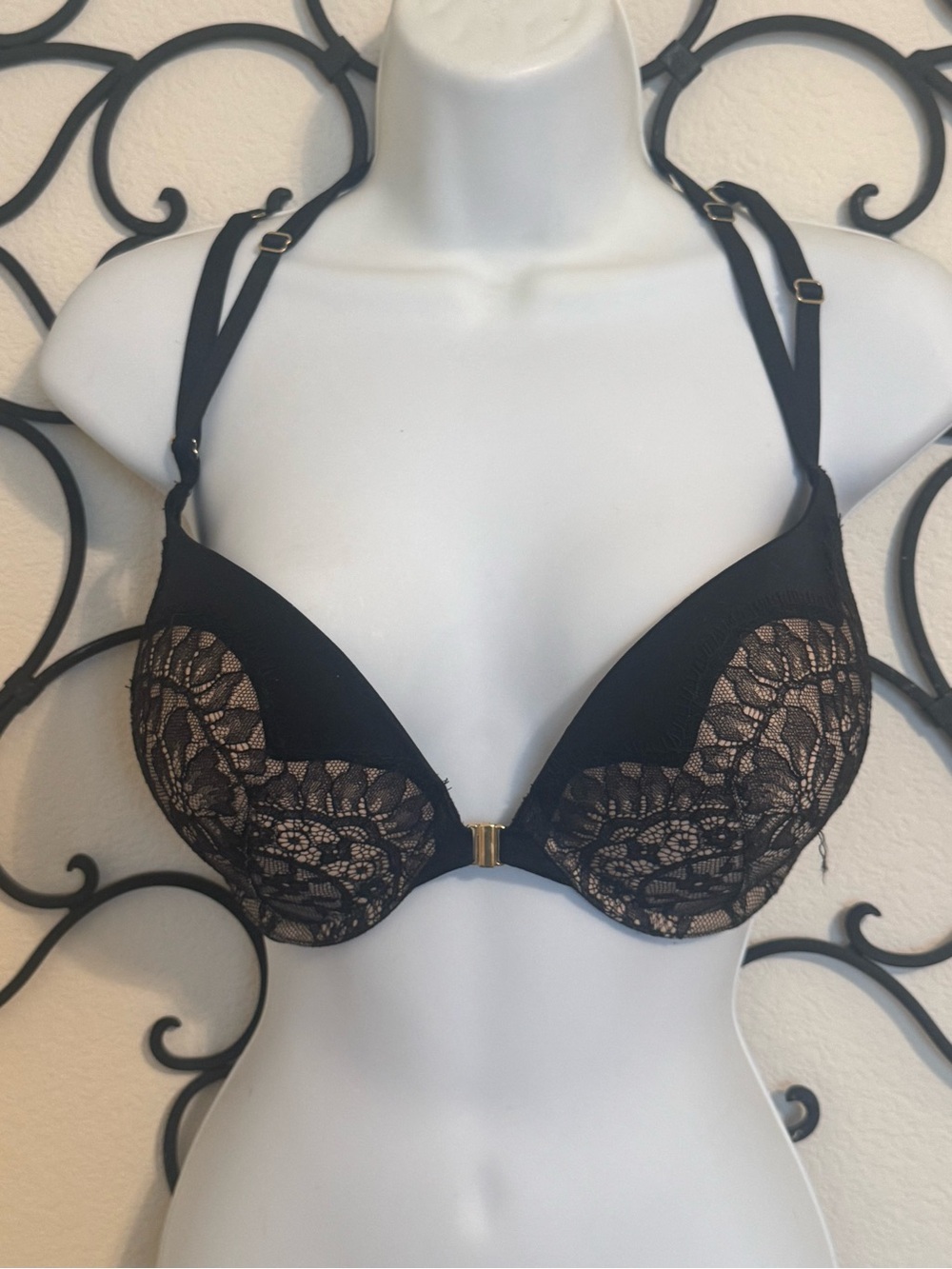 VS Lace Push-Up Bra- Front Closure